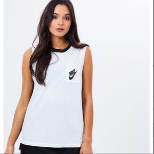 Nike Signal Muscle Tank